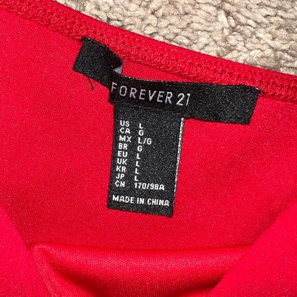 3/$25 🍄 Forever 21 Red Ruffled Crop Top Tank Size Large - Picture 4 of 7